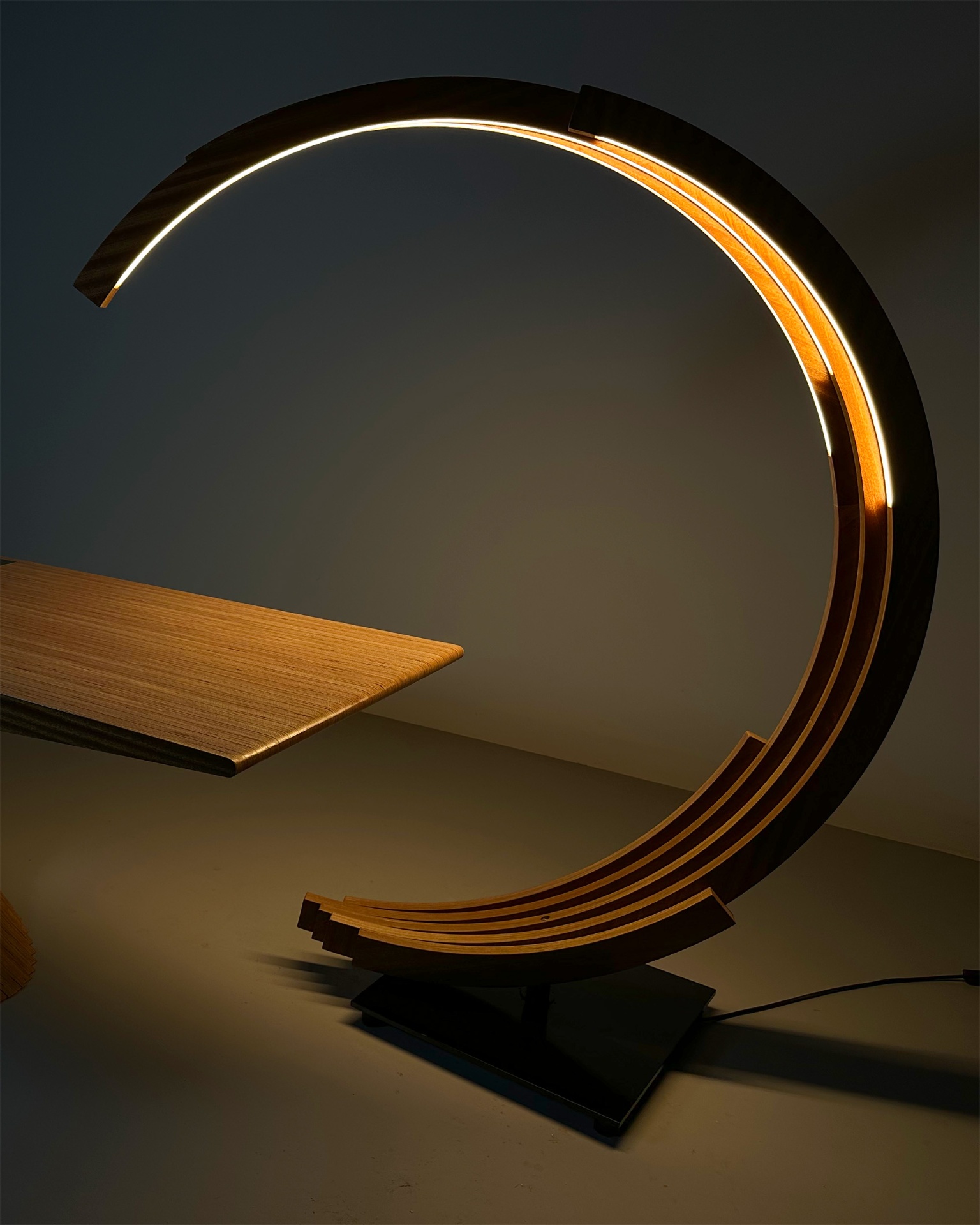 eclipse Lamp