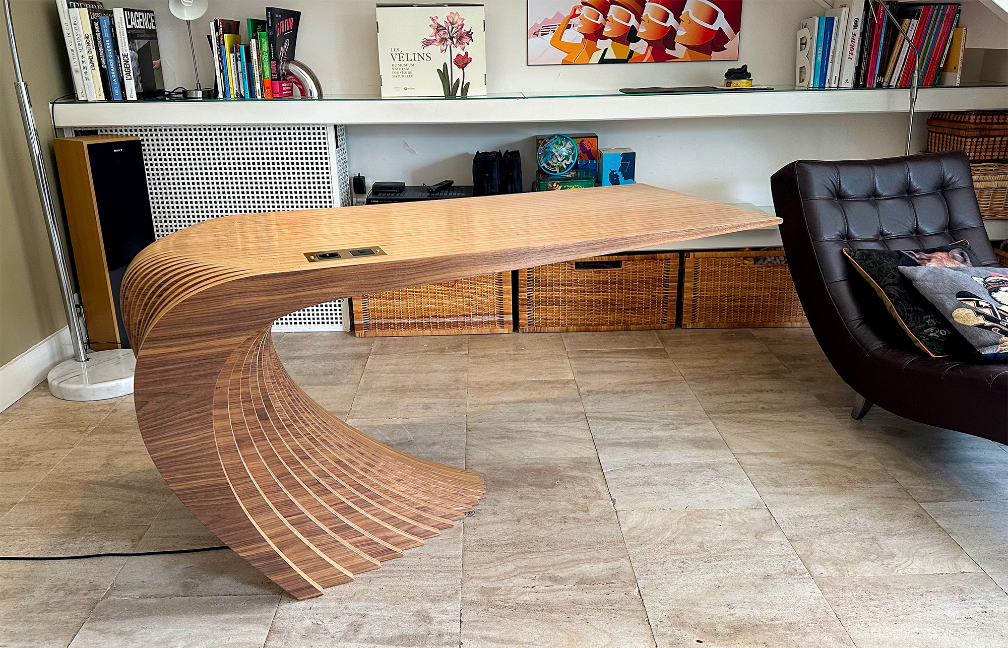 wave Desk